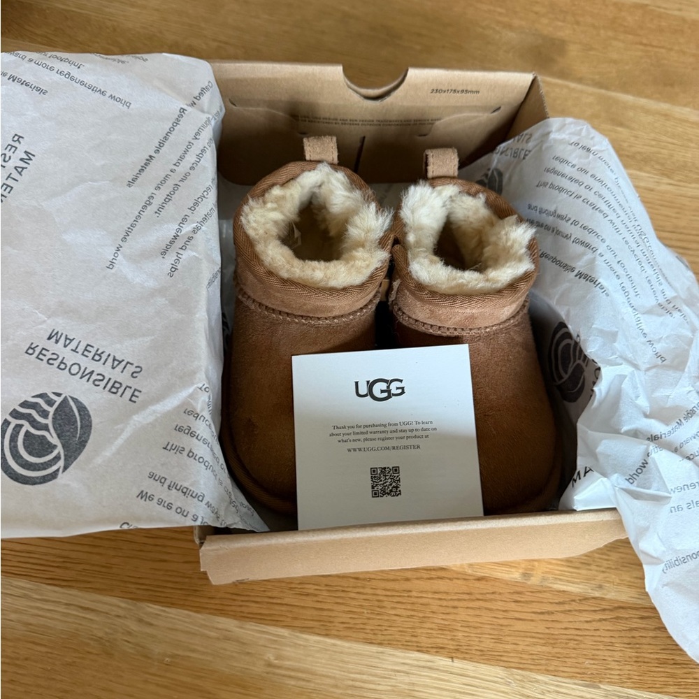 UGG ultra mini